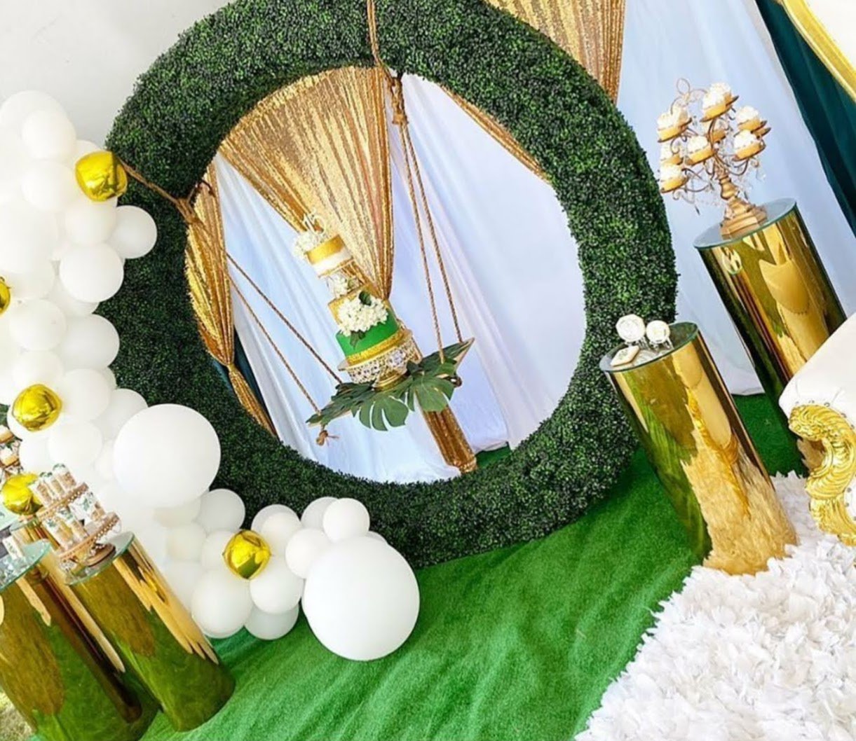 Turf Cake Swing
