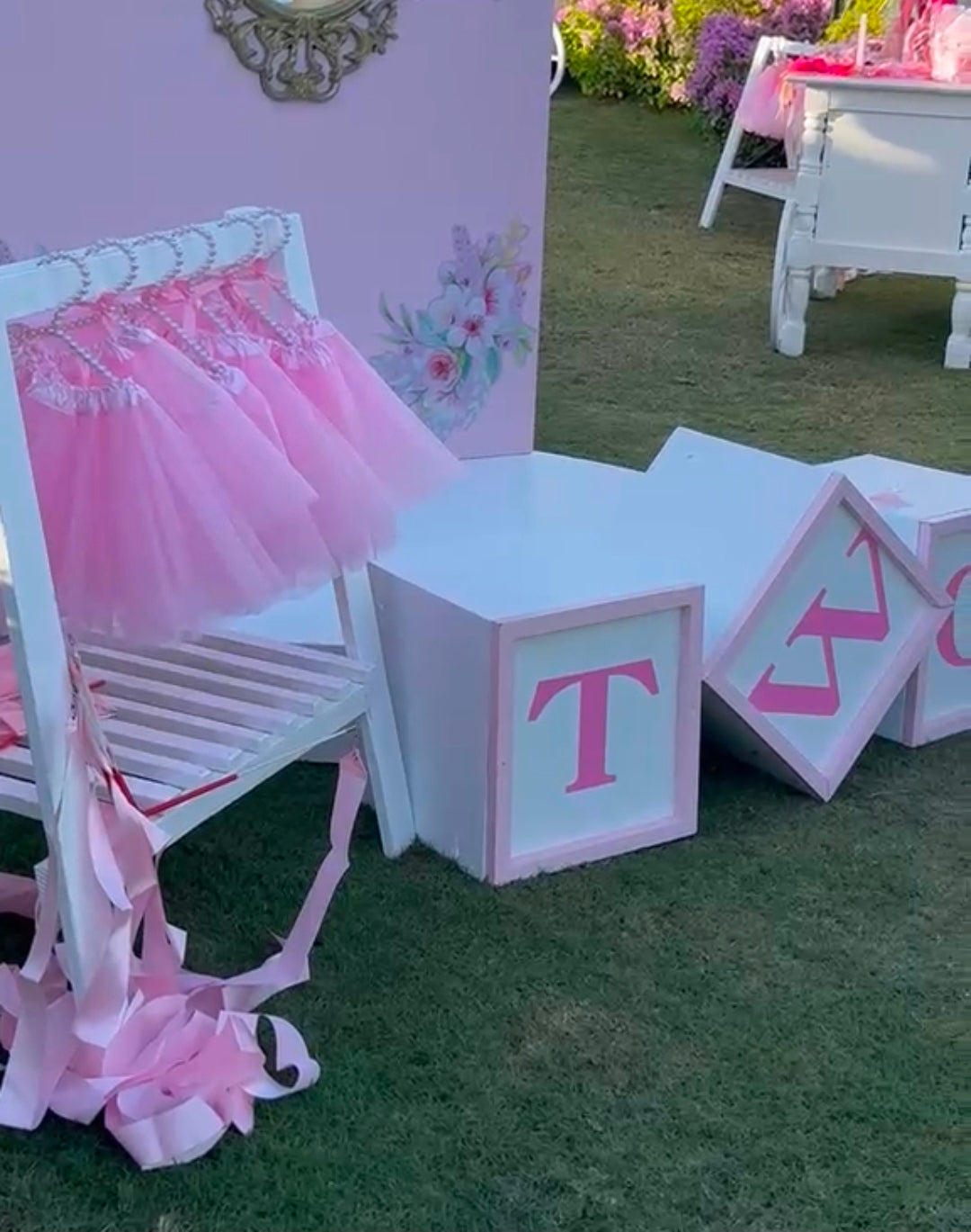 Kids Clothing Rack