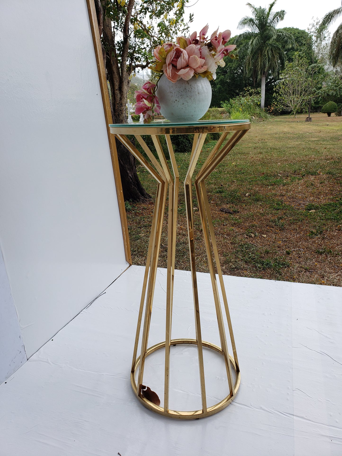 Gold Line Bistro Table
