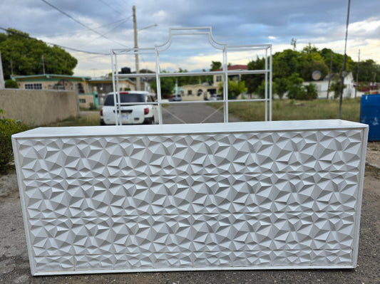 8ft White Diamond Cut Bar