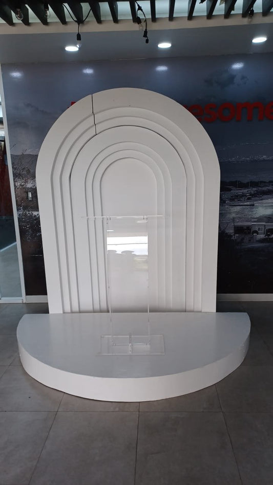 White Close Cathedral Arch