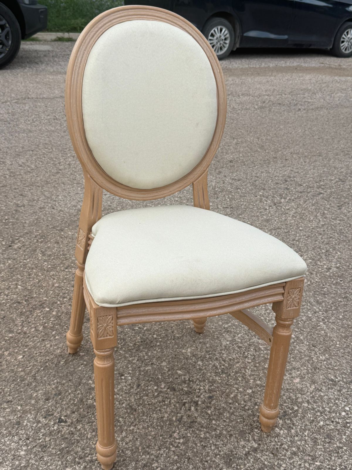 Alexia Chair