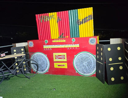 Boom Box Bar Counter