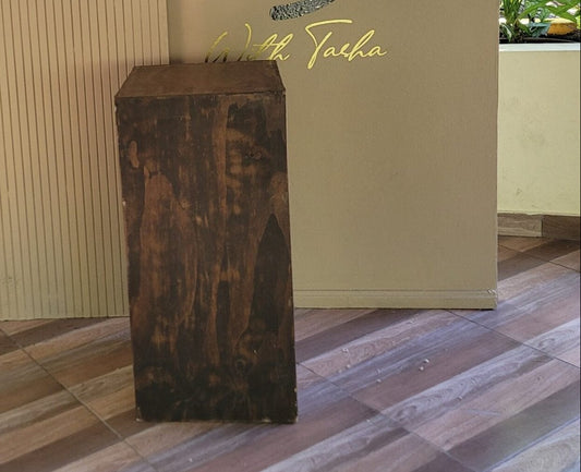 Rustic Cake Column Table