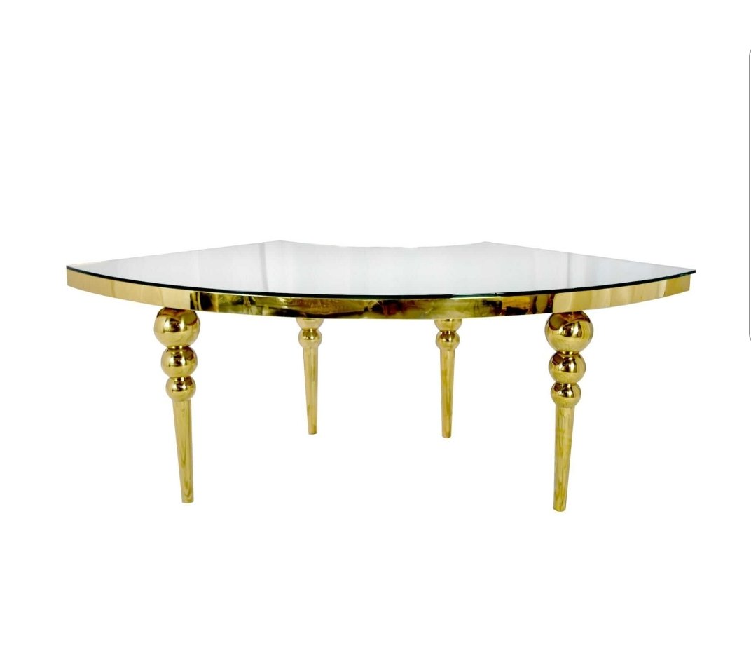 The Milani Sweet Heart Table