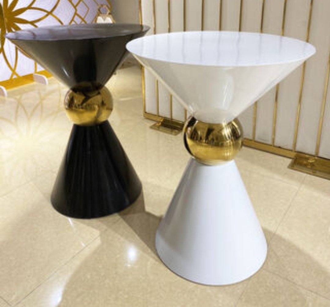 Hour Glass Bistro (white)