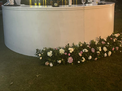 All White Curve Bar