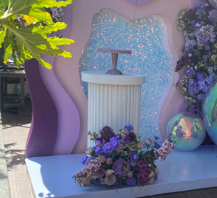 Serena Cake Table