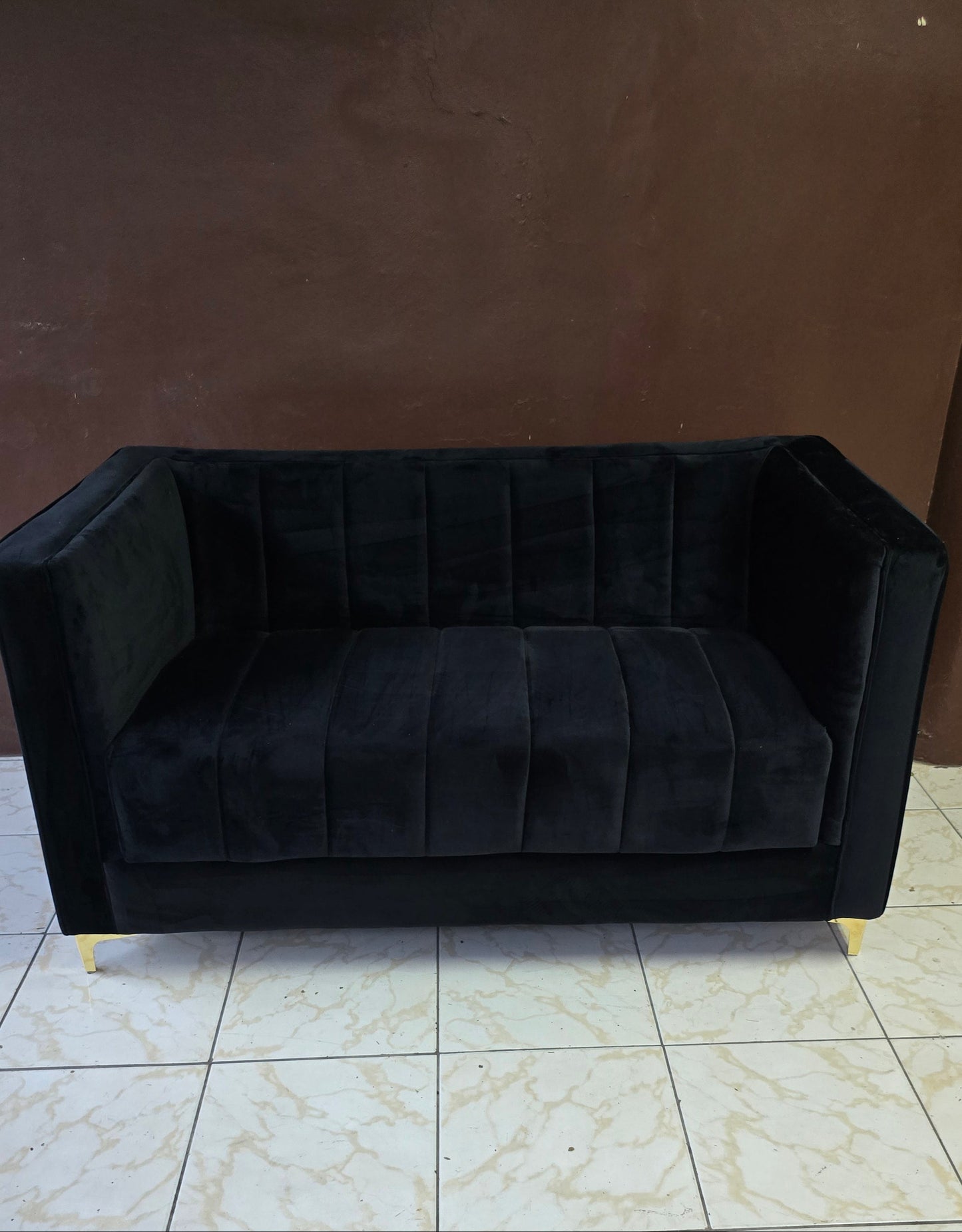 Tiffany Sofa (black)